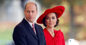 Le faux pas du message d'anniversaire de William et Kate prouve que le palais ne peut pas lire la pièce
