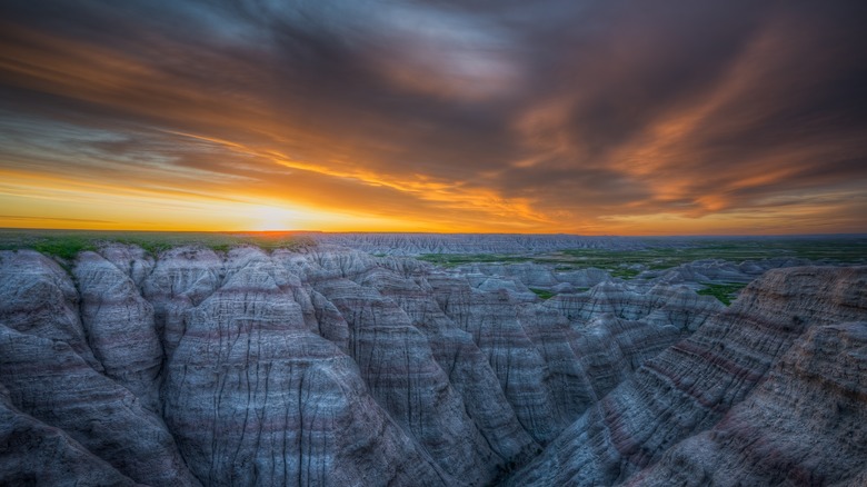 lever de soleil sur les badlands