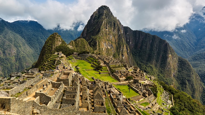 Vue panoramique du Machu Picchu