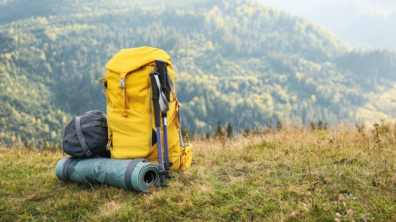 Sac à dos et équipement de randonnée