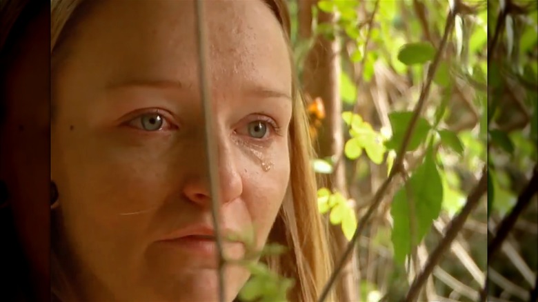 Maci Bookout pleure dans la jungle, gros plan